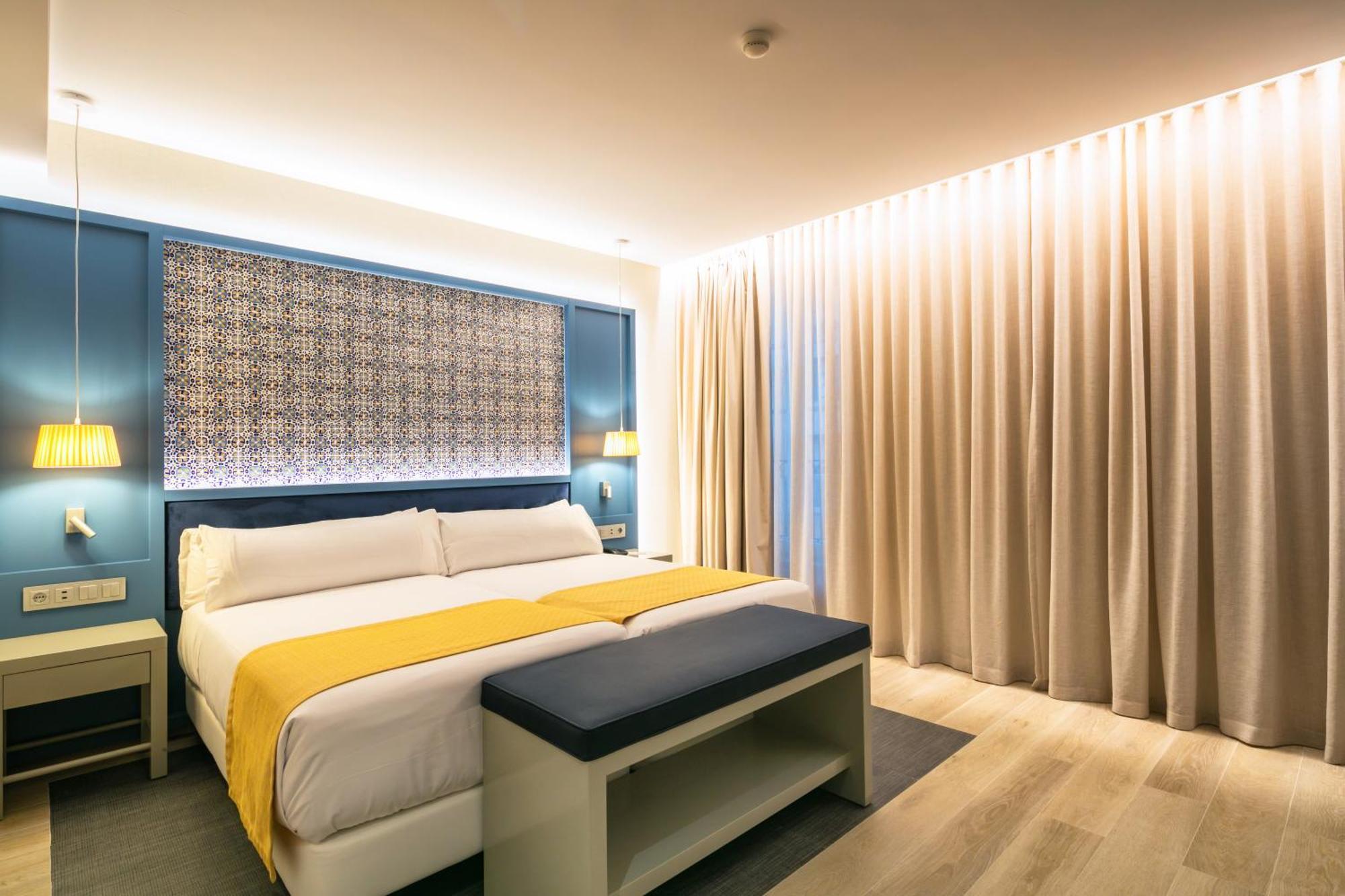 Catalonia Porto Otel Oda fotoğraf