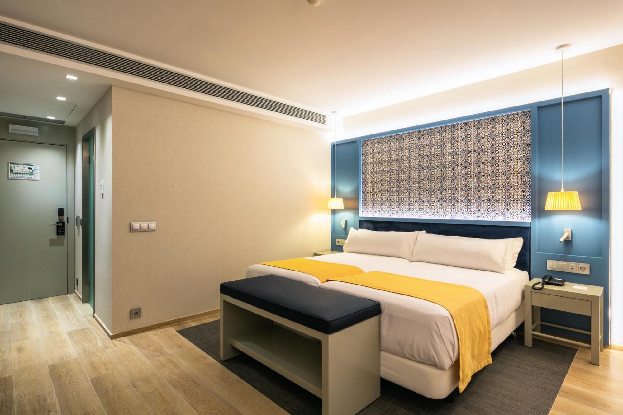 Catalonia Porto Otel Oda fotoğraf