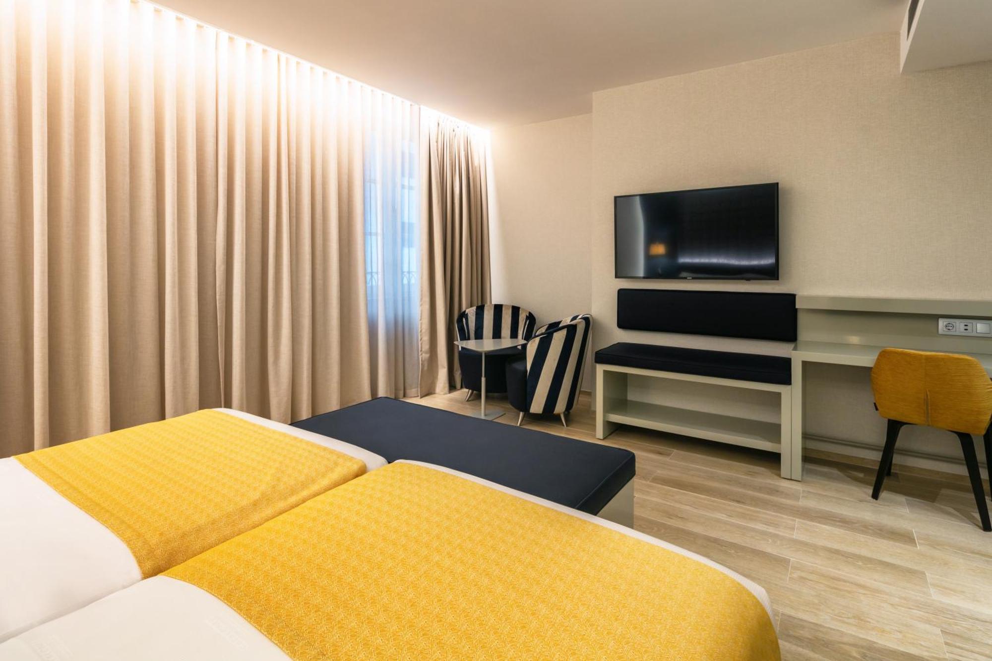 Catalonia Porto Otel Oda fotoğraf
